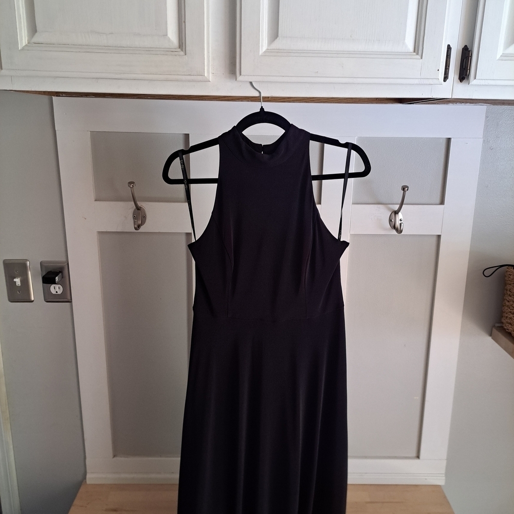 Jessica Simpson Women's Ity Dress with Hanky Hem โ Size 6